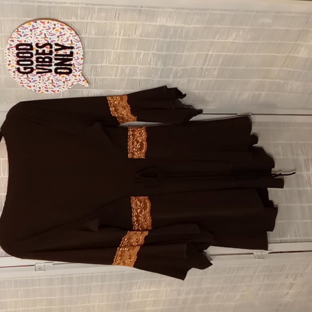 Retro Top - Picture 2 of 3